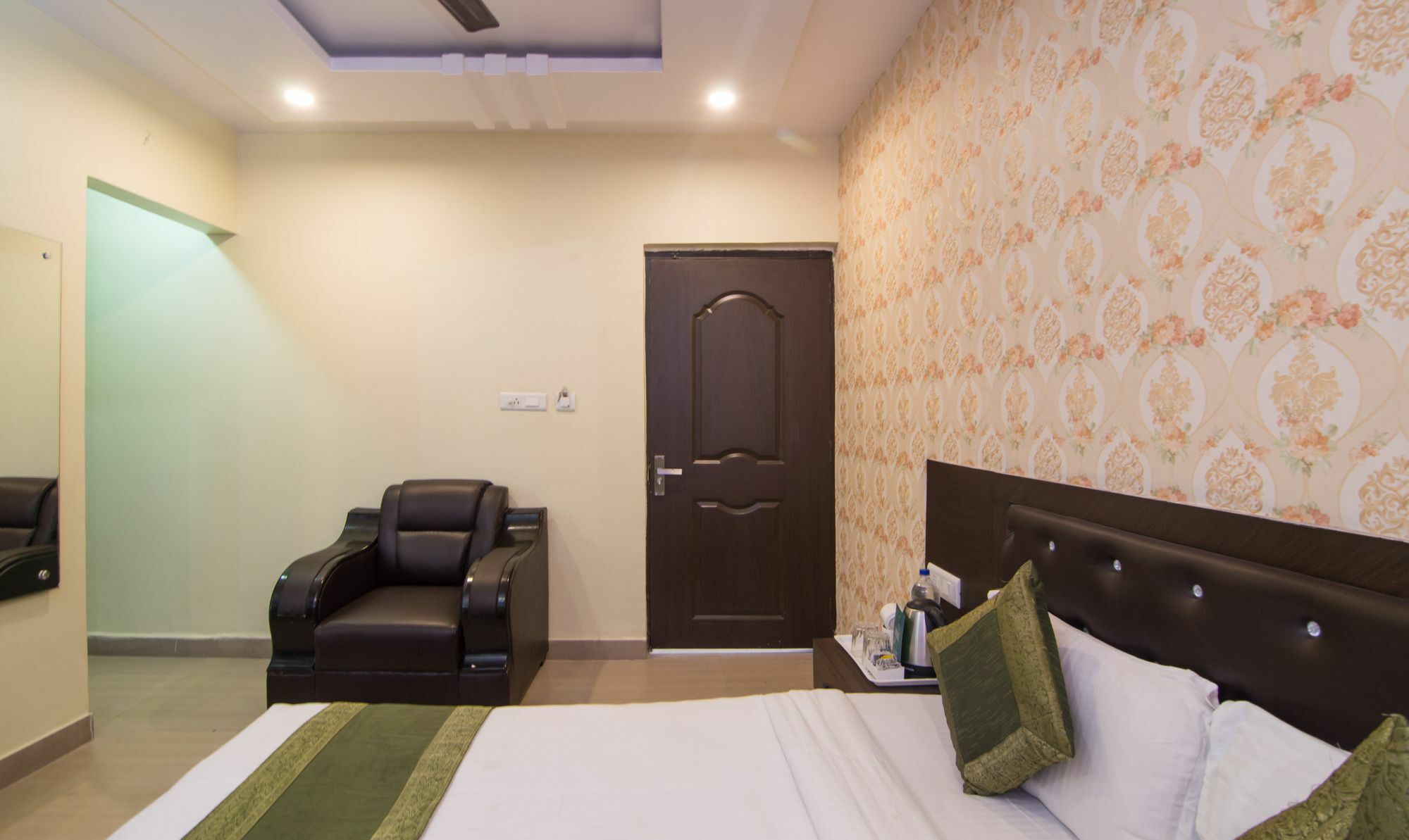 Hotel Itsy By Treebo - Coral Tree Gomti Nagar Lucknow Exterior foto